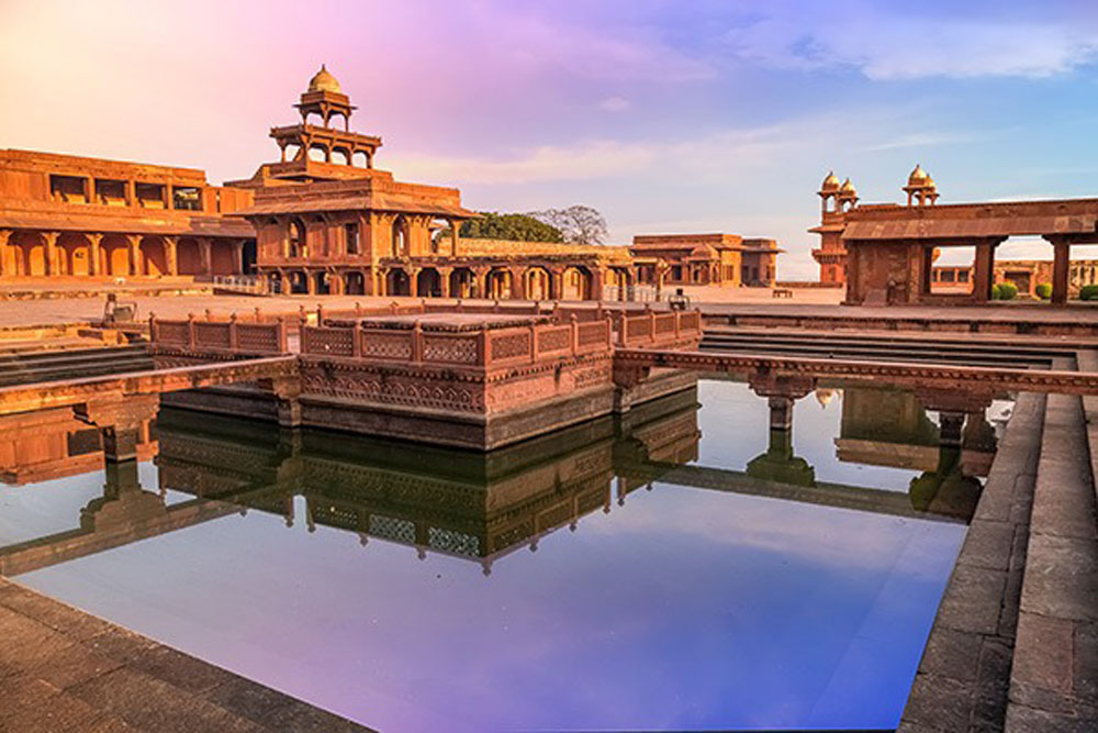 Indian Golden Triangle: from World architectural Wonders to Modern Challenges