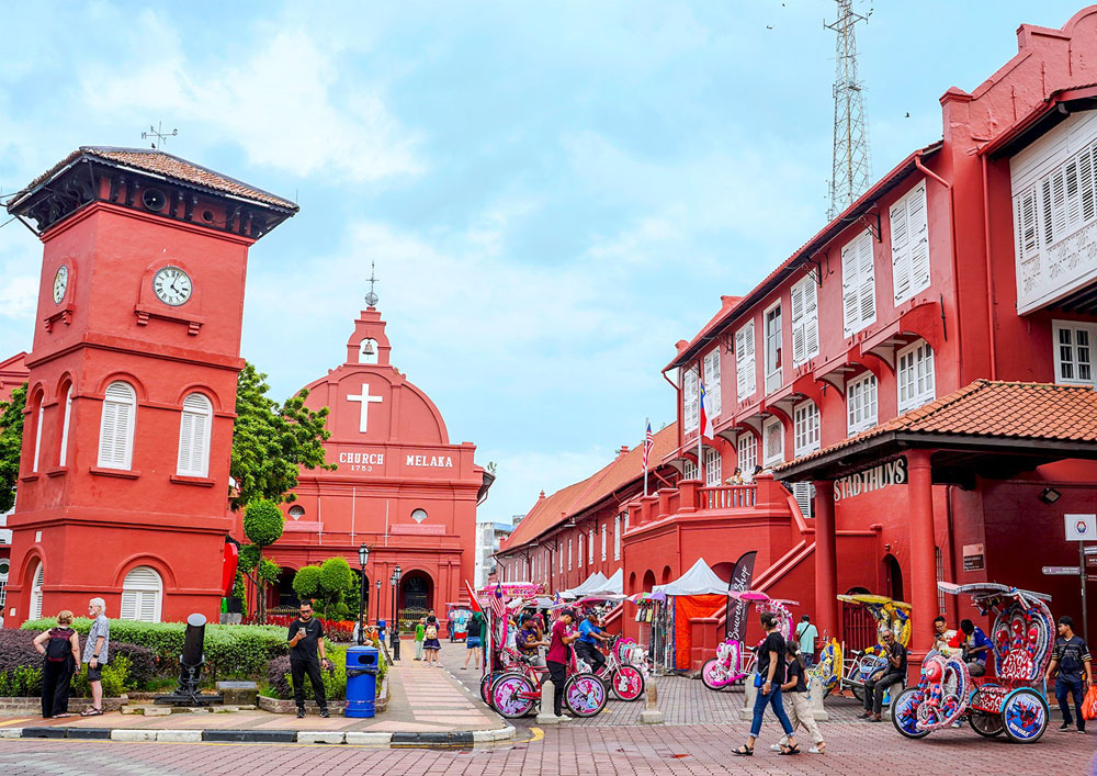 Malacca and Kuala Lumpur: Witnesses to History and Globalization