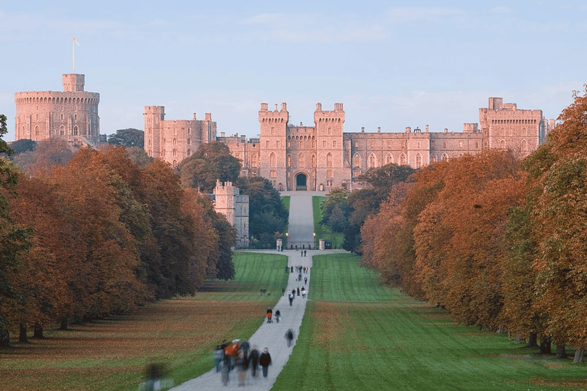 Heritage & Lore: A Cultural Exploration of Cambridge and London
